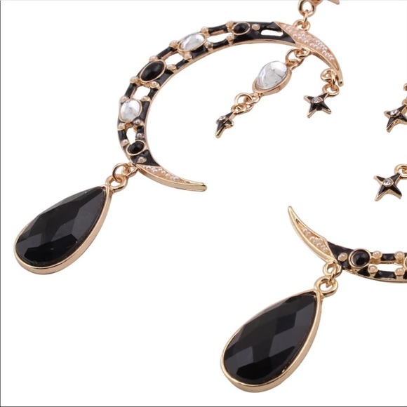 Large Soltice Earrings - Picture 5 of 8